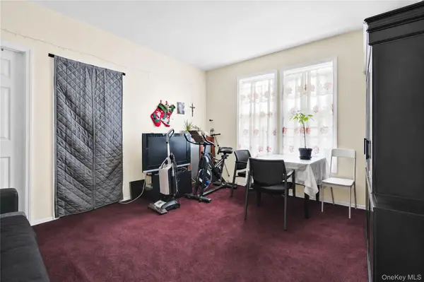 10106 116th ST, Richmond Hill, NY 11419