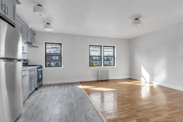 6 Brown AVE #A, Hempstead, NY 11550