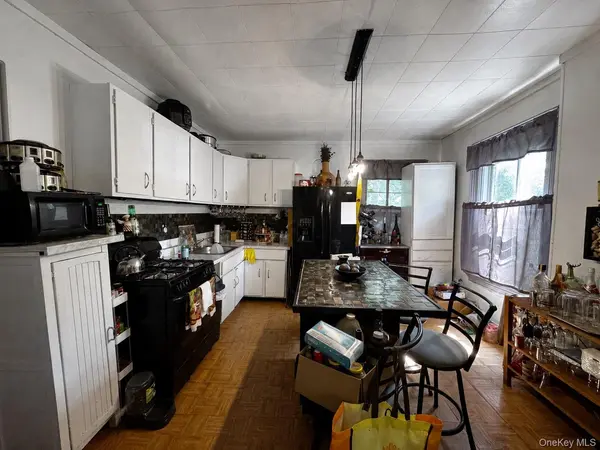 38 Division ST, Catskill, NY 12414