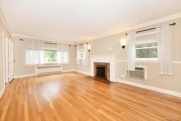 7503 196th ST, Fresh Meadows, NY 11366