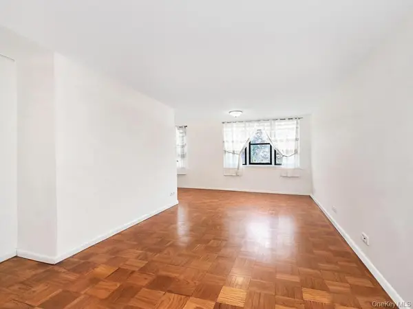 1874 Pelham Pkwy #2P, Bronx, NY 10461