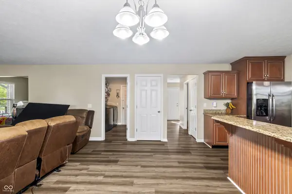 420 Paddock RD, Greenwood, IN 46142