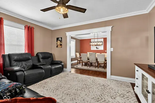 2332 N 700 E, Elwood, IN 46036