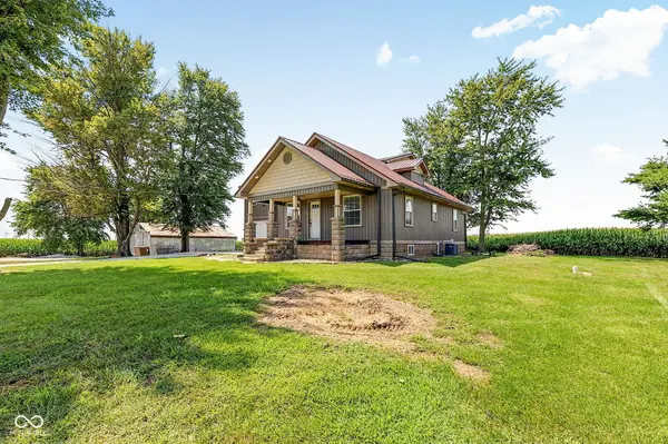 2332 N 700 E, Elwood, IN 46036