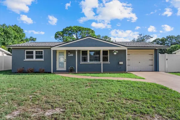 4915 BELL MEADE DR, Sarasota, FL 34232