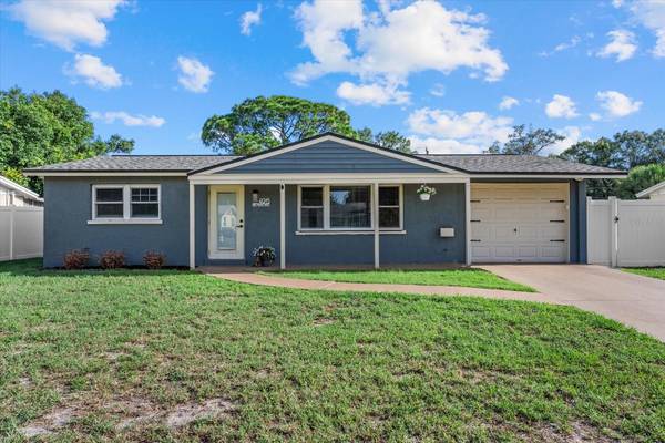 4915 BELL MEADE DR, Sarasota, FL 34232