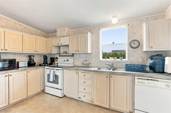 29427 TURBAK DR, Punta Gorda, FL 33982