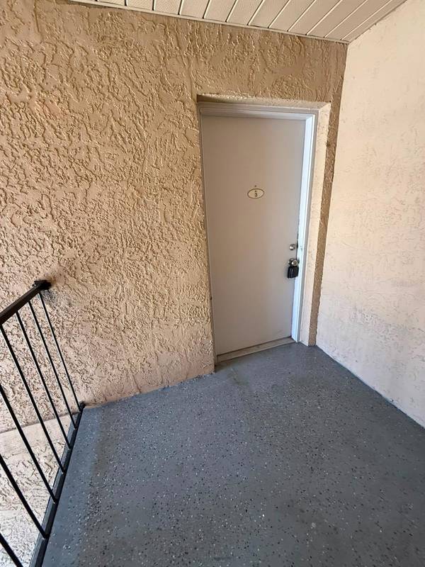 2400 BARLEY CLUB CT #3, Orlando, FL 32837