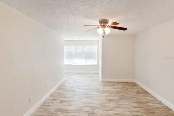 5156 CONROY RD #16, Orlando, FL 32811