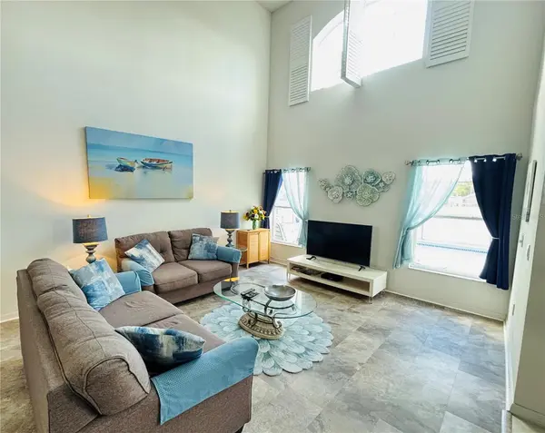 936 LAKE BERKLEY DR, Kissimmee, FL 34746