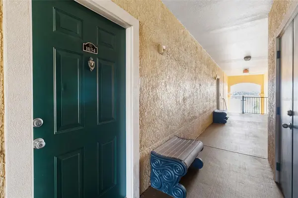 2739 VIA CAPRI #1034, Clearwater, FL 33764
