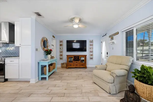 712 S GLENWOOD AVE, Clearwater, FL 33756