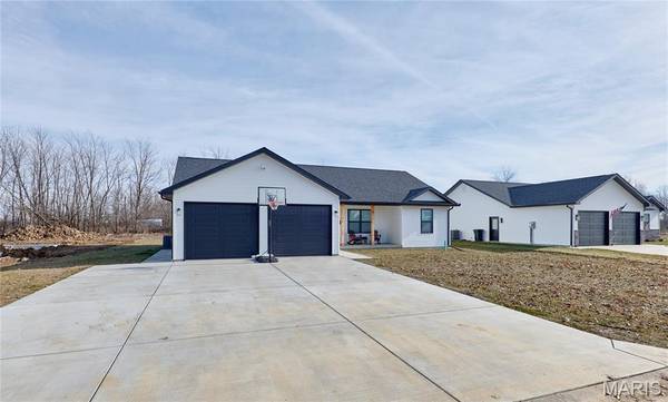 501 Gaw CT, Bowling Green, MO 63334