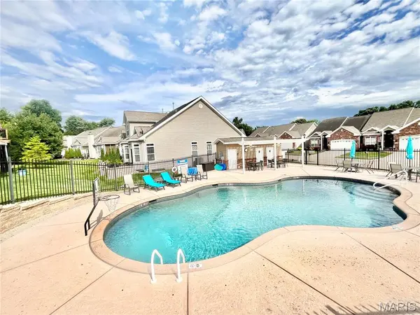 197 Woodland Place CT, St Charles, MO 63303