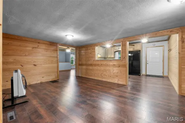 16482 Highway T, Perryville, MO 63775