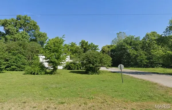 1956 Baker AVE, East St Louis, IL 62207