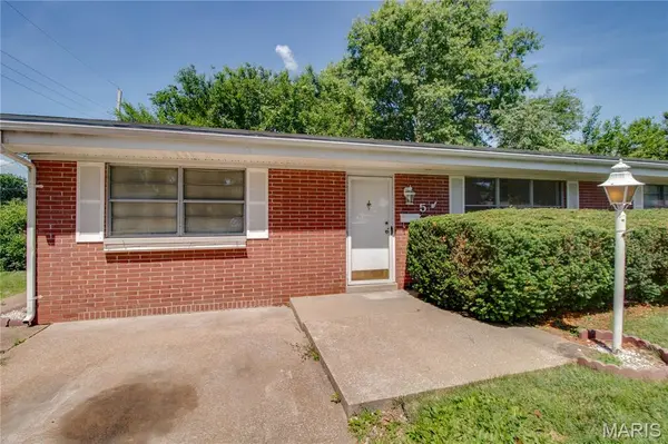 5 Columbus DR, Belleville, IL 62226