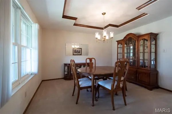11 Dax CT, Bridgeton, MO 63044