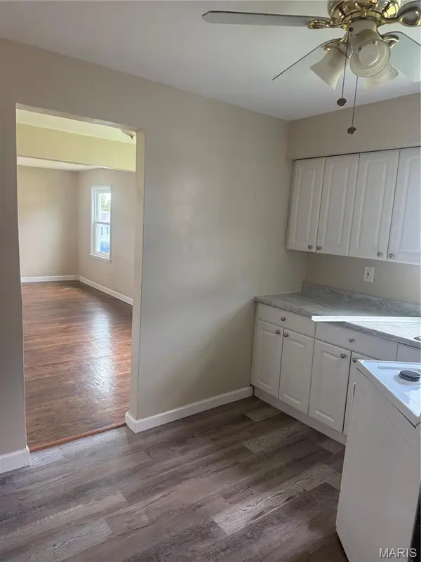 5316 Colton DR, Normandy, MO 63121