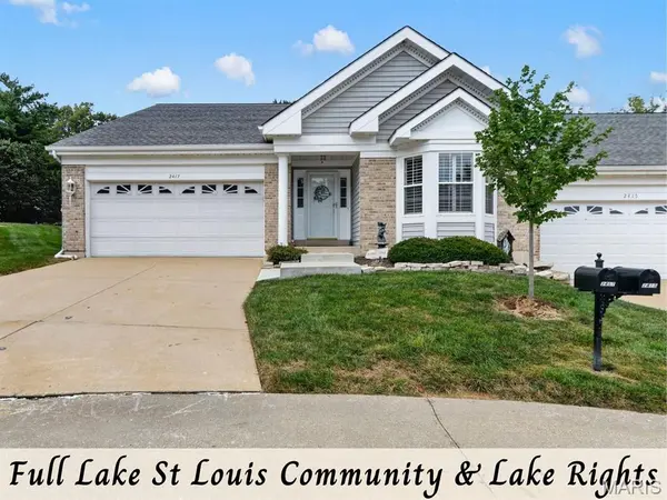 2417 S Lakeridge CT #14, Lake St Louis, MO 63367