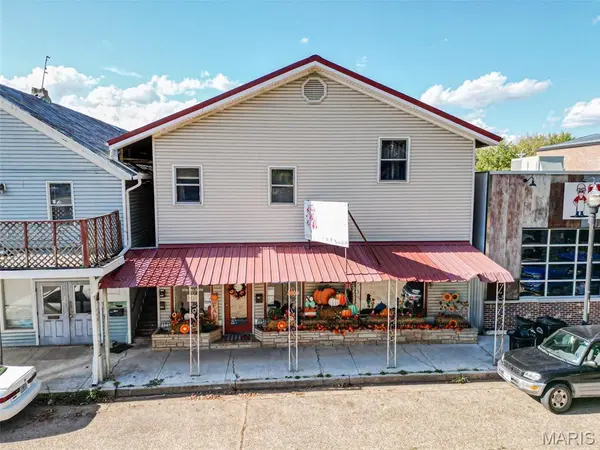 107 E Springfield ST, St James, MO 65559