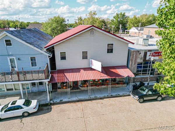 107 E Springfield ST, St James, MO 65559