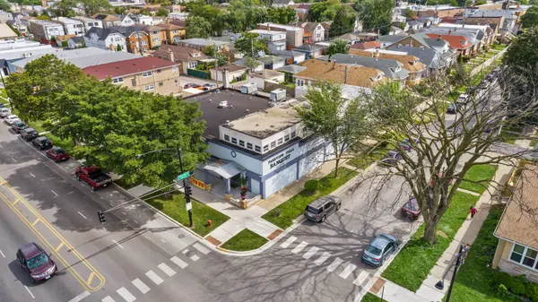 6155 W FULLERTON AVE, Chicago, IL 60639