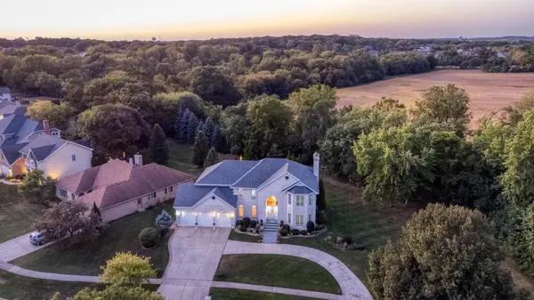 420 Ford LN, Bartlett, IL 60103