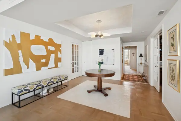 1040 N LAKE SHORE DR #32D, Chicago, IL 60611