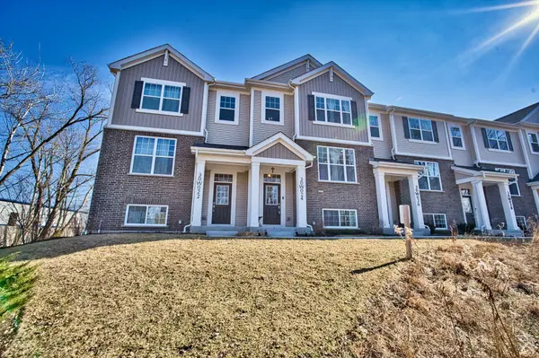 30W024 Brayman CT, Warrenville, IL 60563