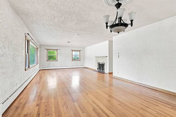 838 S State ST, Geneseo, IL 61254