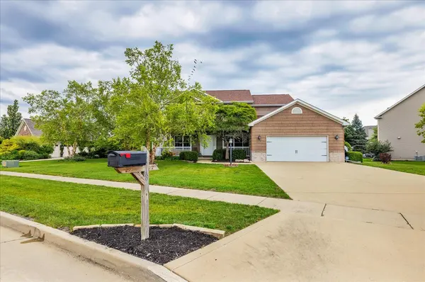 1618 English Oak DR, Champaign, IL 61822