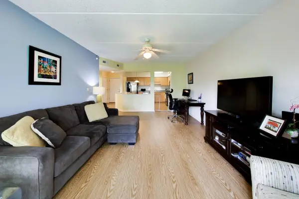 5055 Madison ST #205, Skokie, IL 60077