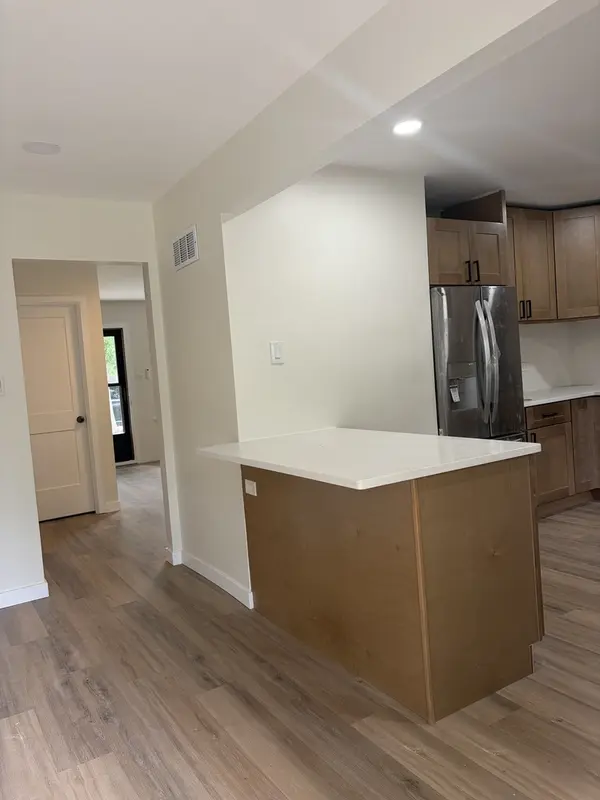 6846 Sussex RD, Tinley Park, IL 60477