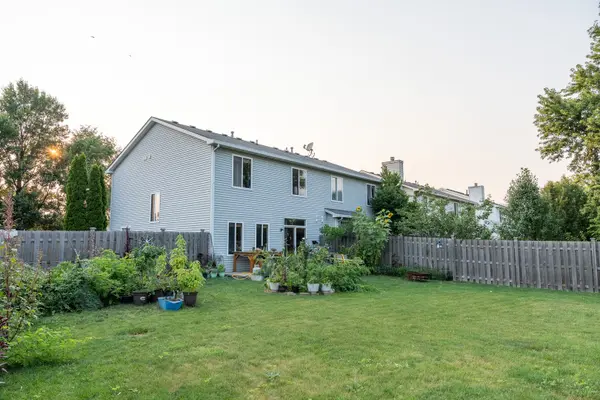 16621 W Adobe DR, Lockport, IL 60441