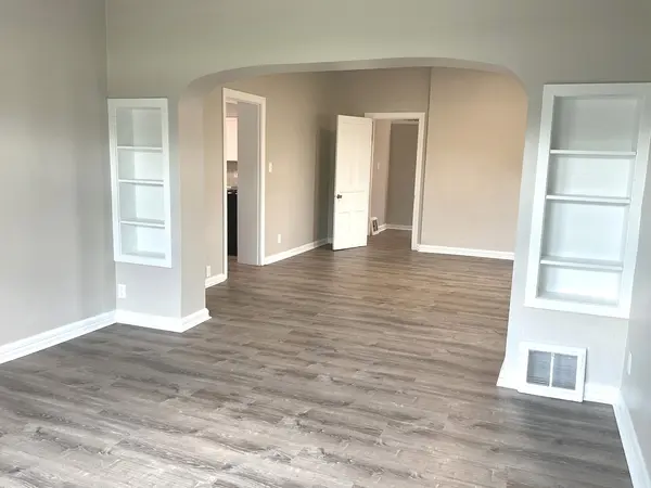 451 W New York ST #1, Aurora, IL 60506