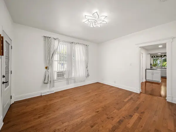429 Center ST, Waukegan, IL 60085