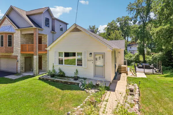 21279 W Shady LN, Lake Zurich, IL 60047
