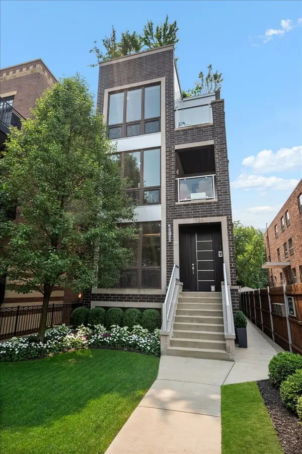 729 W Diversey Pkwy #2, Chicago, IL 60614