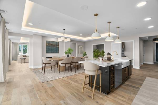 1 Hill Farm RD #109, North Oaks, MN 55127