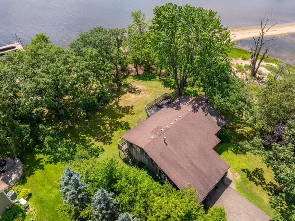 2989 Itasca AVE S, Lakeland, MN 55043
