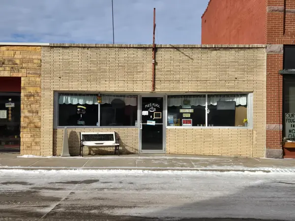 135 N Miles ST,  Appleton,  MN 56208