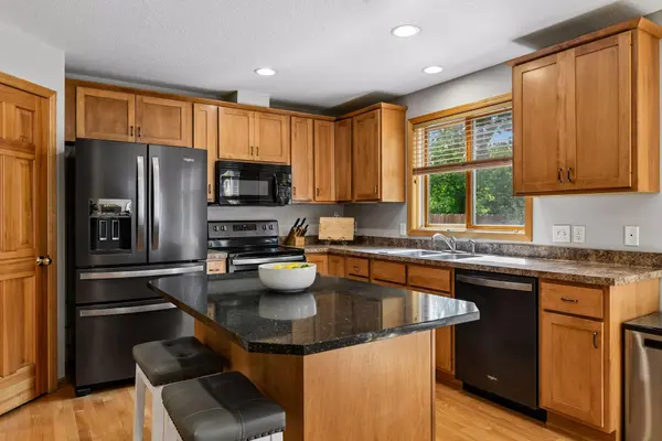 4934 Baker RD, Minnetonka, MN 55343