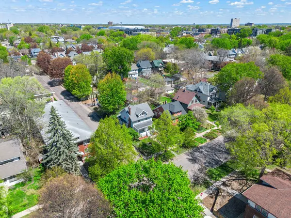 1699 Ashland AVE, Saint Paul, MN 55104