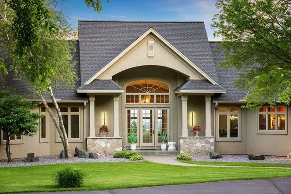 15270 Painters Lane CIR N, Stillwater, MN 55082