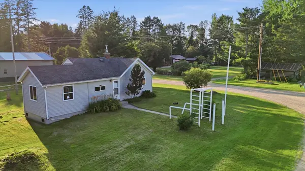 127 N 2nd AVE, Warba, MN 55793