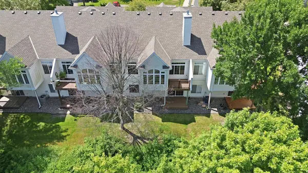18220 Cattail CT, Eden Prairie, MN 55346