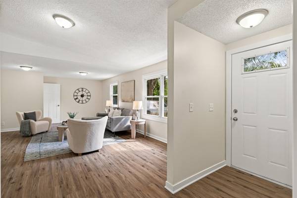 8145 Mount Curve BLVD, Brooklyn Park, MN 55445