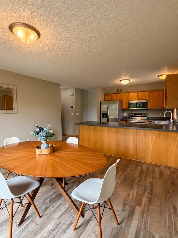 345 Sunfish LN, Winsted, MN 55395