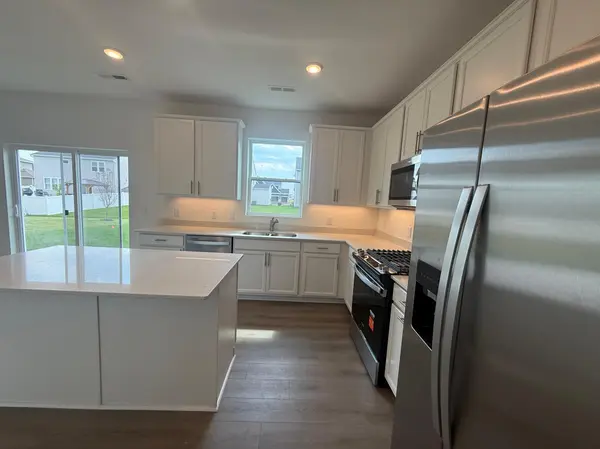 15022 Askeaton PL, Rosemount, MN 55068